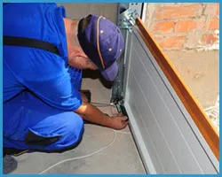 United Garage Door Zionsville, IN 317-680-0016 - sidebar-door-maintaince-15-05m